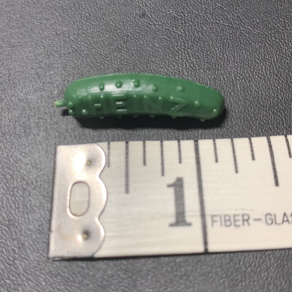 Heinz Pickle Lapel Pin - Picture 4 of 4